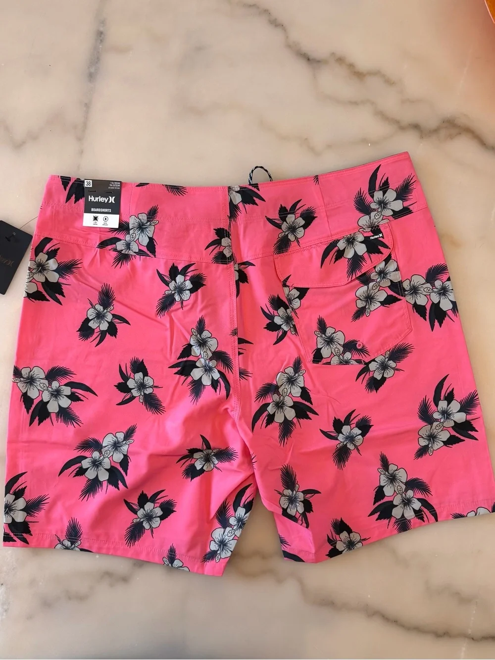Hurley Men’s Pink Hibiscus Boardshorts